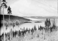 Utsikt från ön Sollen i Vässman mot Ludvika